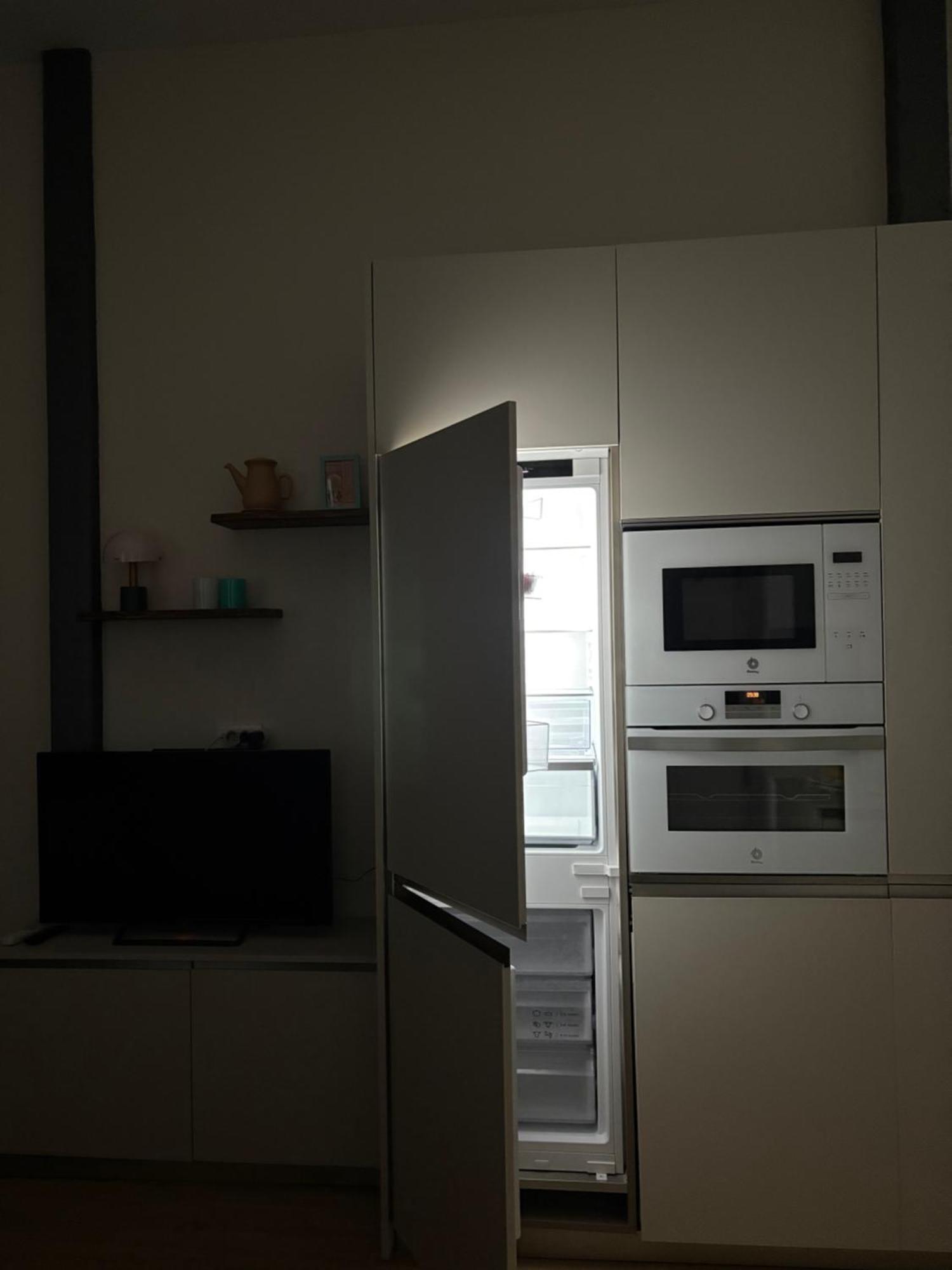 Apartamento Premium En Plaza Mina Minimalismo Y Confort A Pasos Del Mar Cádiz Exterior foto